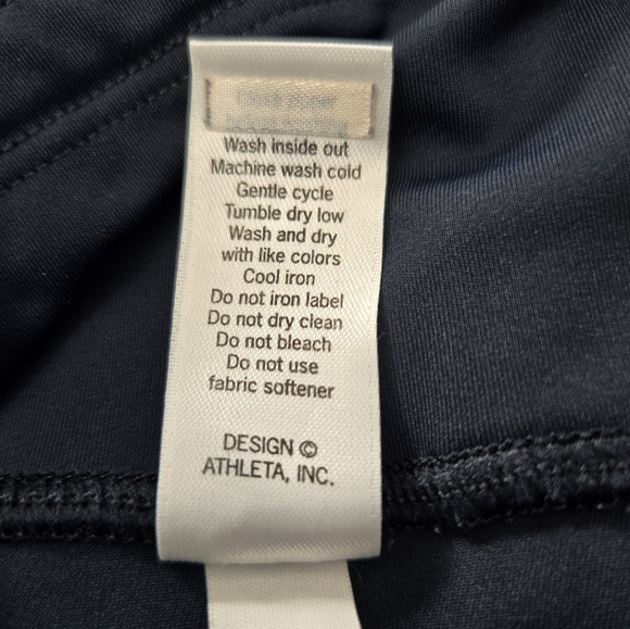 Athleta Aura‎ Sonar Navy Blue Mesh Panel Crop Capri Leggings Womens Size Medium - Picture 11 of 15